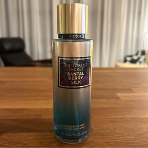 Victoria’s Secret Santal Berry Silk